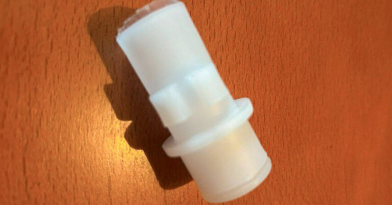 Як самостійно полагодити або замінити пружину на захисних ролетах